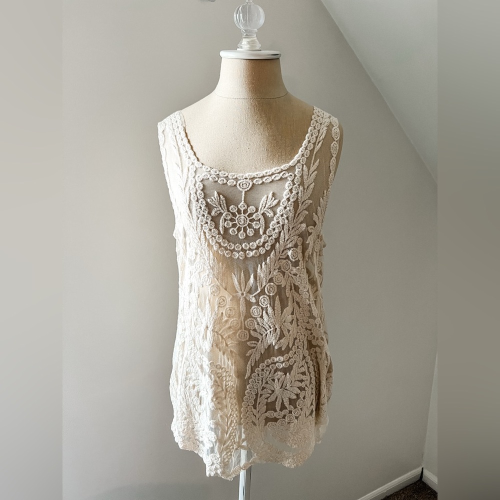 Boutique Miami White Lace Top